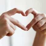 Ursachen für Daumenlutschen bei Erwachsenen: Psychologische Betrachtungen