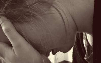 Hypnose als Werkzeug zur Veränderung negativer Gedanken bei Depression