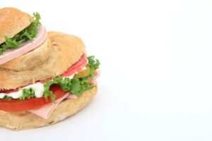 Innere Blockaden lösen: Wie Hypnose-Podcasts beim Abnehmen helfen können