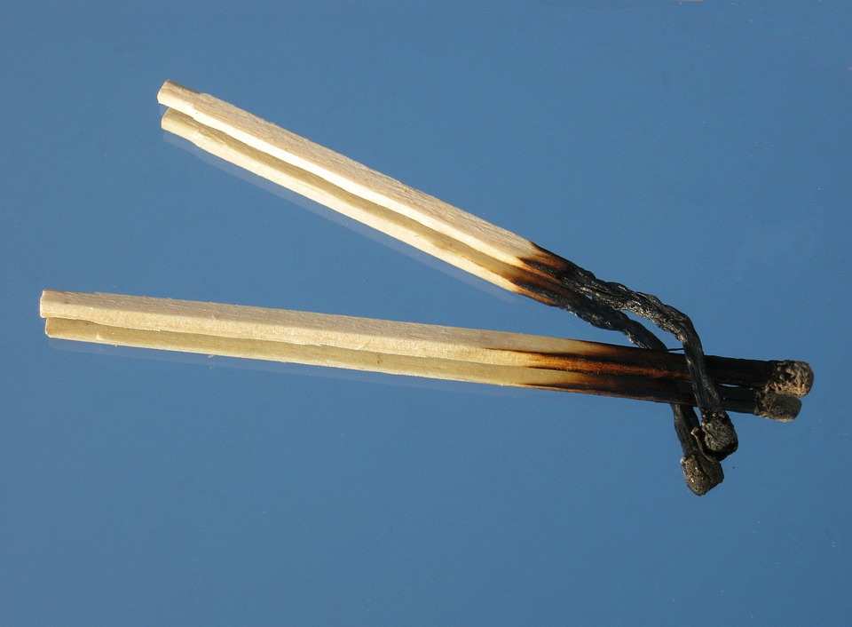 burned-down-252234_960_720.jpg burnout