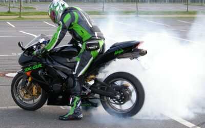 Selbstheilung durch Selbstliebe: Wie Hypnose dabei helfen kann, den inneren Frieden zu finden.